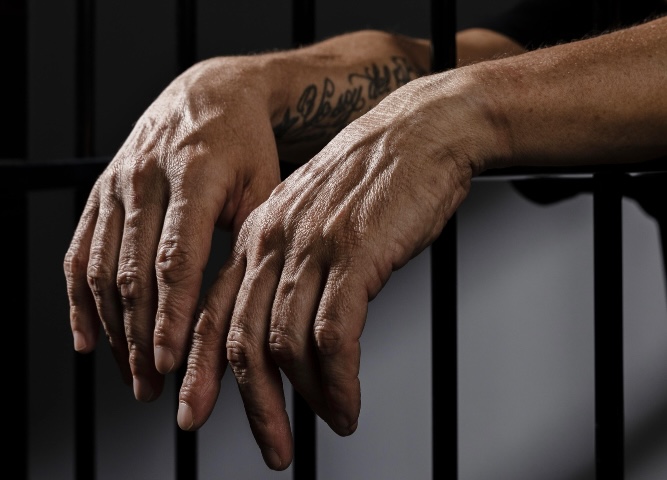 Câmara aprova projeto que classifica crimes sexuais contra vulneráveis como hediondos e inafiançáveis