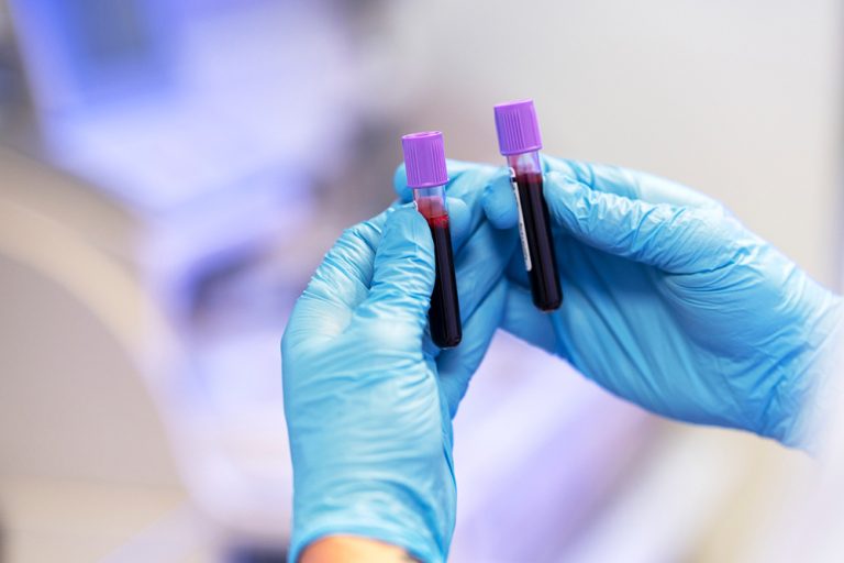 TJMG mantém adicional de insalubridade em grau máximo a farmacêutico