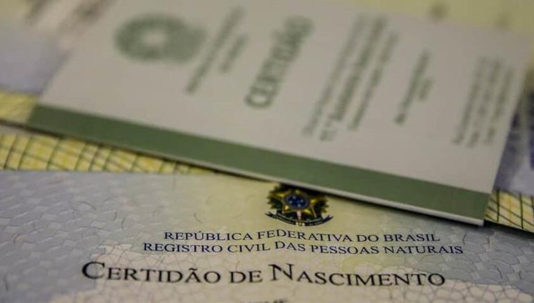 Erro em registro civil não pode ser levado à Justiça sem prévia tentativa de correção no cartório