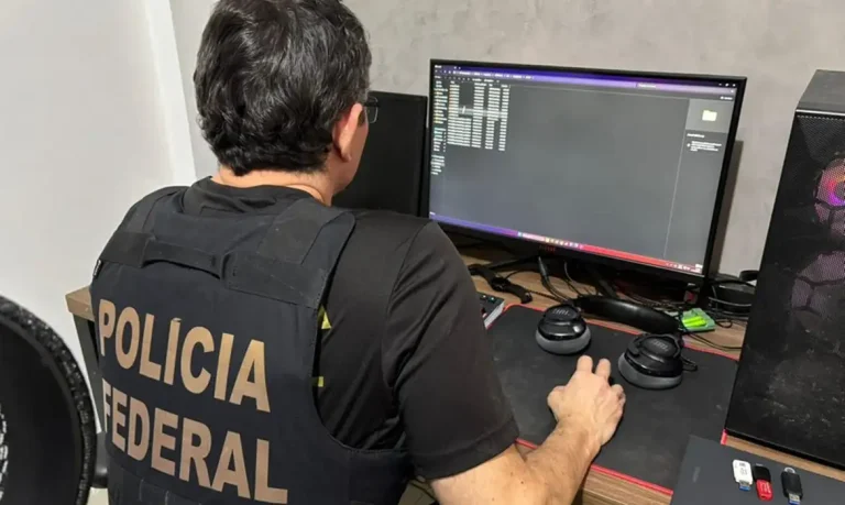 PF realiza operação contra acusados de vazar dados de ministros do STF