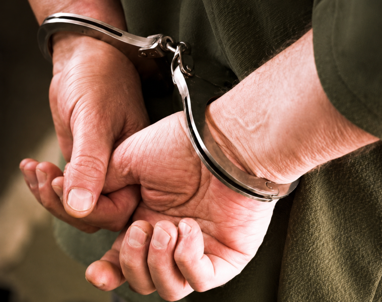 Comissão aprova projeto que facilita punição de quem usa menores em crimes