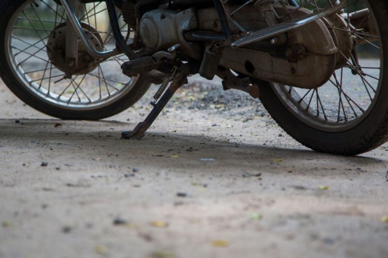 Motociclistas devem indenizar família de passageiro morto em acidente
