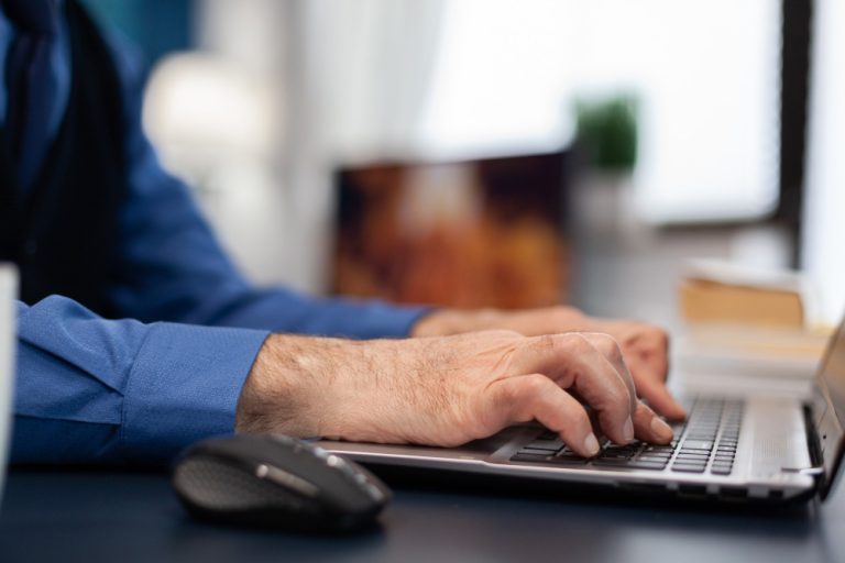 Justiça mantém condenação de site por vincular reclamações a empresa errada