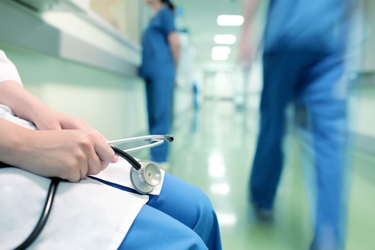 Estado de SP deve indenizar paciente após prescrição médica agravar reação alérgica