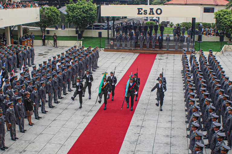 Capitão do Exército é condenado por falsificação de documentos em trabalho acadêmico da ESAO