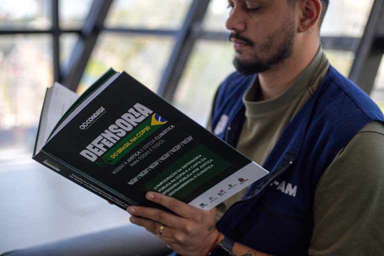 Artigos de defensores do Amazonas são destaque em livro nacional sobre justiça climática