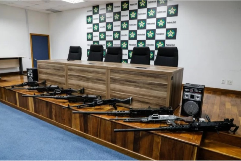 STM mantém condenação de civis por venda de metralhadoras furtadas de arsenal militar
