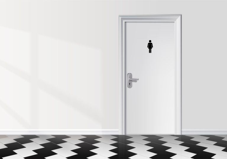 Empresa é condenada por impedir mulher trans de usar banheiro feminino