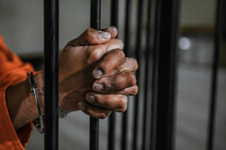 Homem que matou jovem ao errar alvo de atentado é condenado a mais de 20 anos de prisão