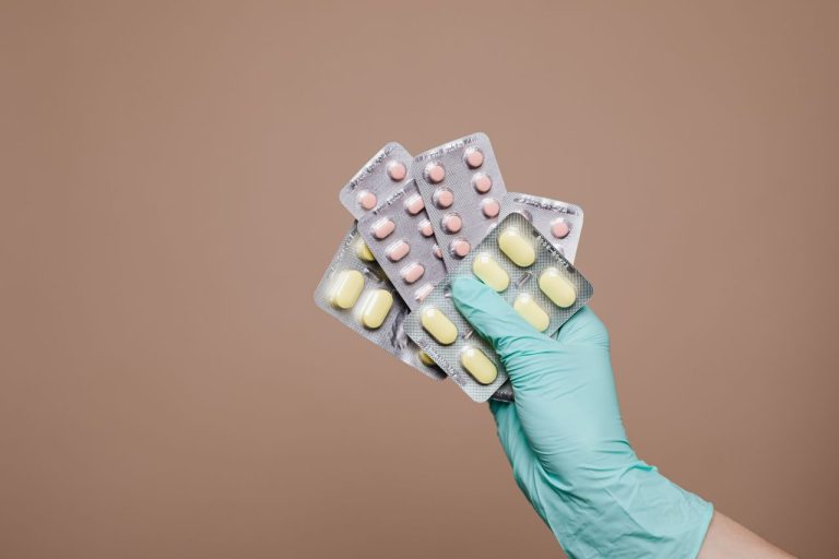 Falta de medicamento no SUS garante fornecimento do fármaco pela Justiça
