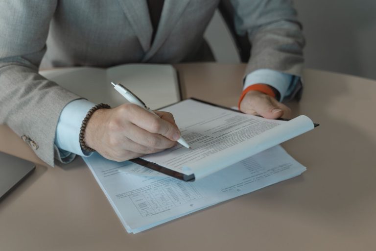 Contrato que prevê pagamento avulso obriga devedor a quitar parcelas não descontadas em folha