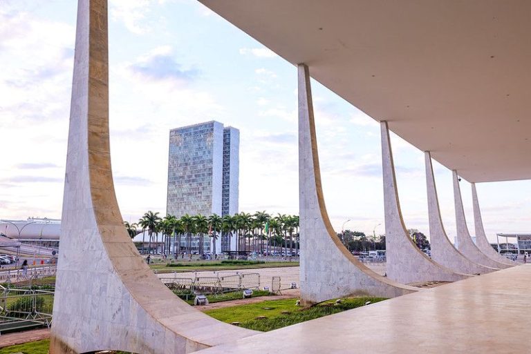 STF examina se restrição ao uso de banheiros por pessoas trans, no  Pará, viola a Constituição