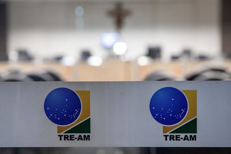 Contas não prestadas têm efeito diferente das desaprovadas e mantêm partido sem Fundo