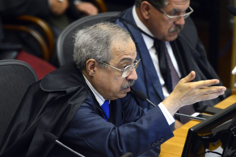Compartilhamento de provas do exterior não leva caso automaticamente à Justiça Federal
