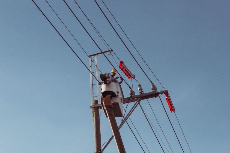Telas internas não bastam para provar ‘gato’ e justificar corte de energia, decide TJAM