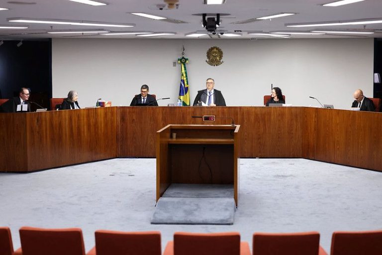 Idade mínima exigida em edital de concurso deve ser cumprida na inscrição, diz STF