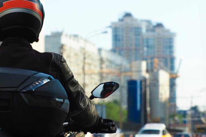 TST garante adicional de periculosidade a vendedor que trabalhava de motocicleta
